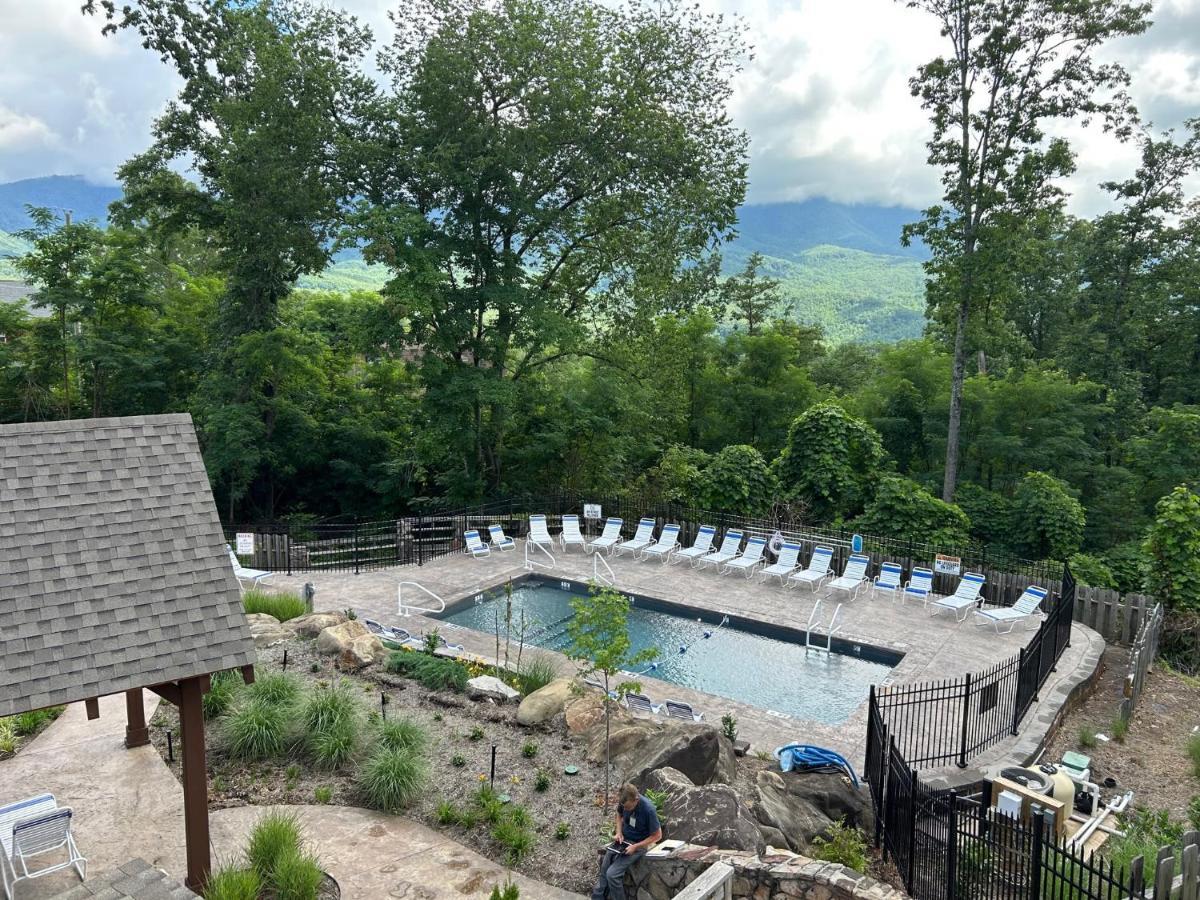 Happy Trails - Cobbly Nob Resort Home Gatlinburg Εξωτερικό φωτογραφία